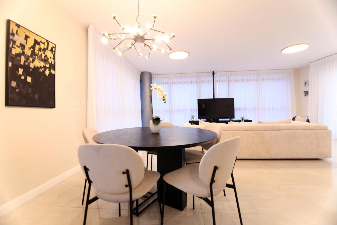 Mini Penthouse Near The Beach Netanya Extérieur photo